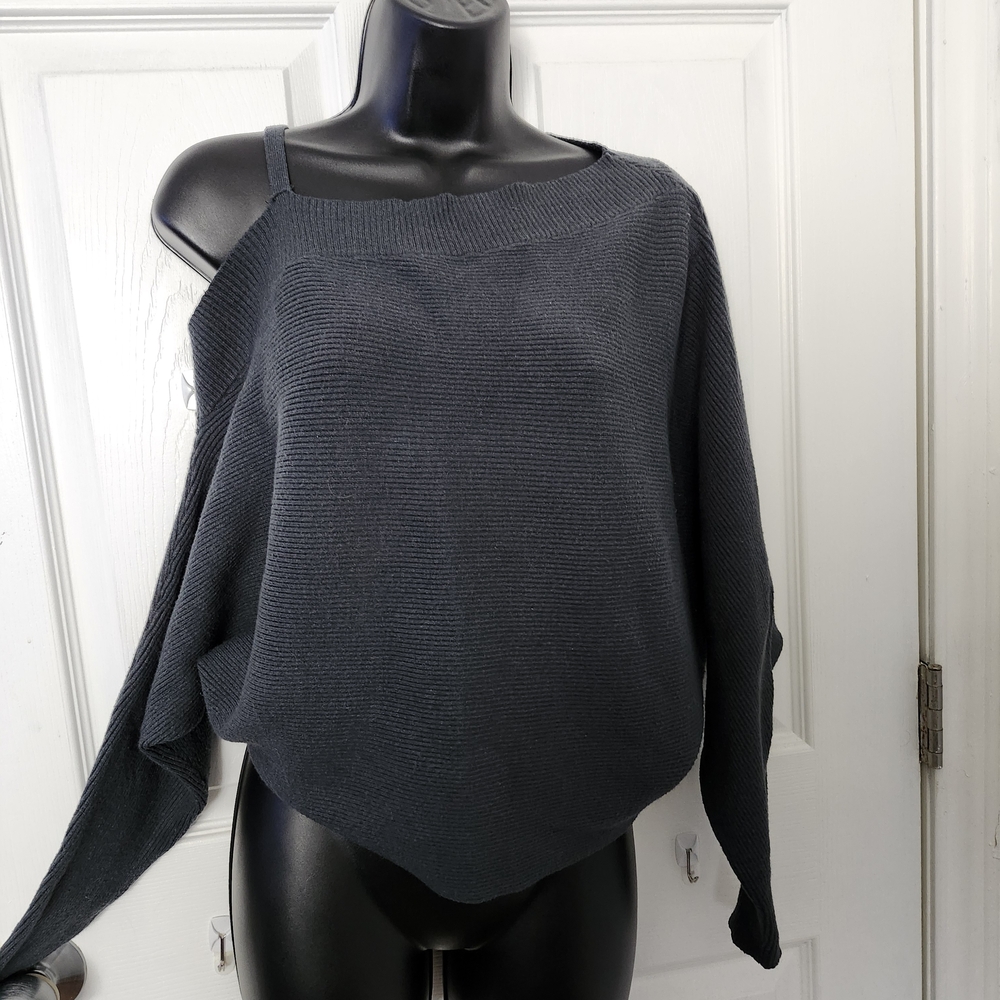 Forever 21 Off-Shoulder Sweater - Charcoal